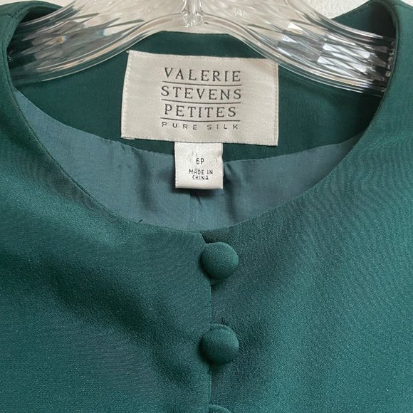 Valerie Stevens Silk Skirt Suit in Emerald Green - Picture 2 of 10